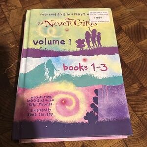 NWT The Never Girls Disney Book